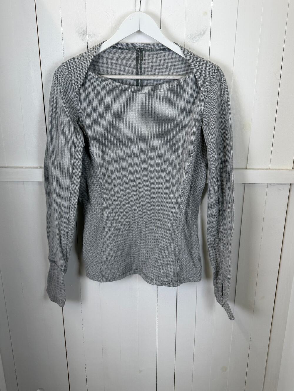 Lululemon Gray Nylon Activewear Top Size 10